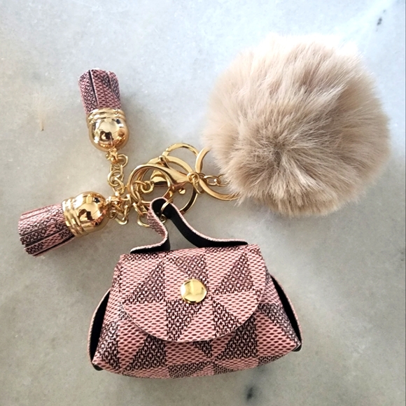 Accessories - 🔥MINI MONEY HOLDER PURSE KEYCHAIN (PINK)🔥